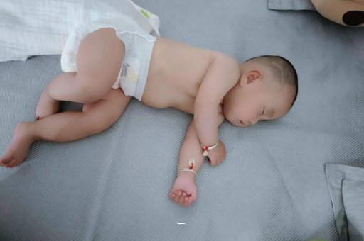 长岭宝宝尿有泡沫怎么回事
